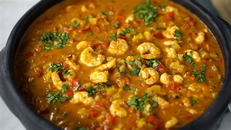 Moqueca A Moqueca é um dos pratos mais tradicionais da Culinária