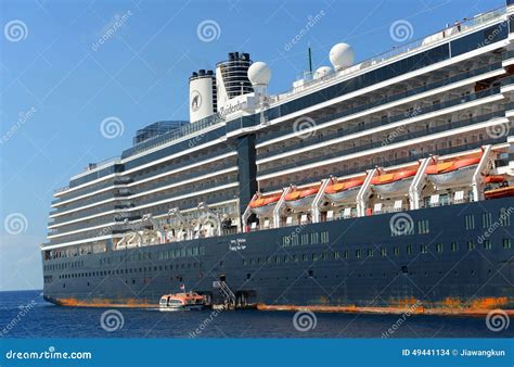 Cruise Ship Zuiderdam In Cayman Islands Editorial Stock Image Image