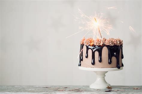 13 Pretty Unique Birthday Candles To Brighten Up Your Celebrations