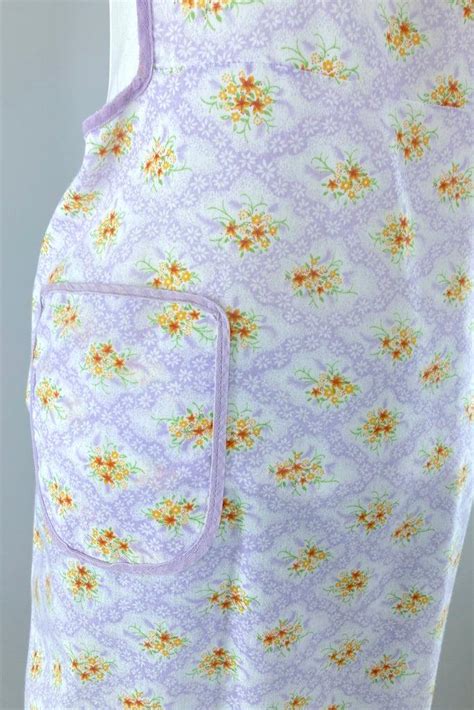 Vintage Lavender Floral Feed Sack Full Apron Thisbluebird