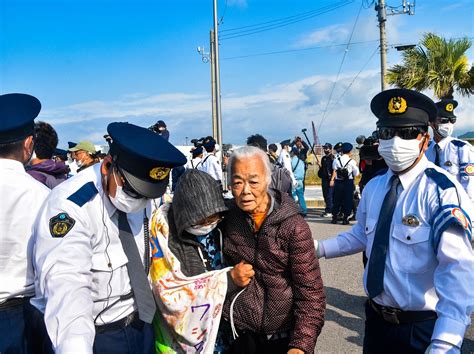 陸上自衛隊石垣駐屯地開設、ミサイル搬入のその日に何が起きたのか ページ 2 集英社新書プラス