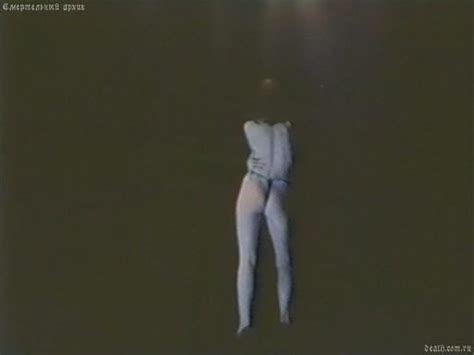 Naked Yekaterina Semyonova In Greshnitsa V Maske