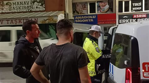 Boluda polis gece saatlerinde rahatsızlık veren sürücülere göz