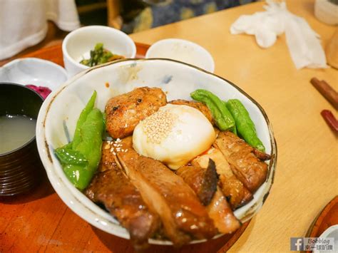 名古屋美食串燒 鳥開 總本家、推好吃親子丼、烤物炸物一般 來一球叭噗