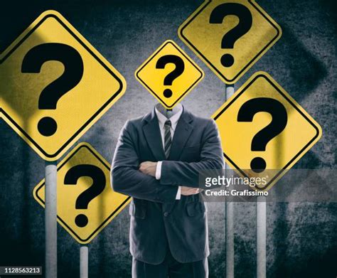 Question Mark Suit Guy Photos Et Images De Collection Getty Images