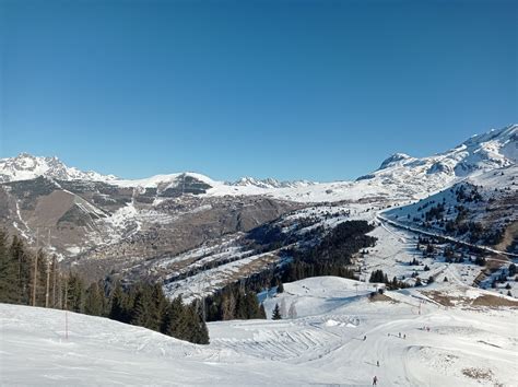 Alpe D Huez Grand Domaine Ski Suivre Le Soleil