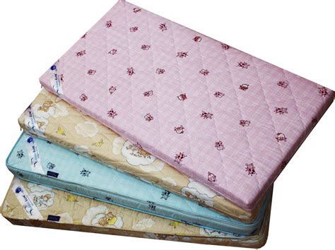 Матрасы для новорожденного: в кроватку, в коляску, для купания