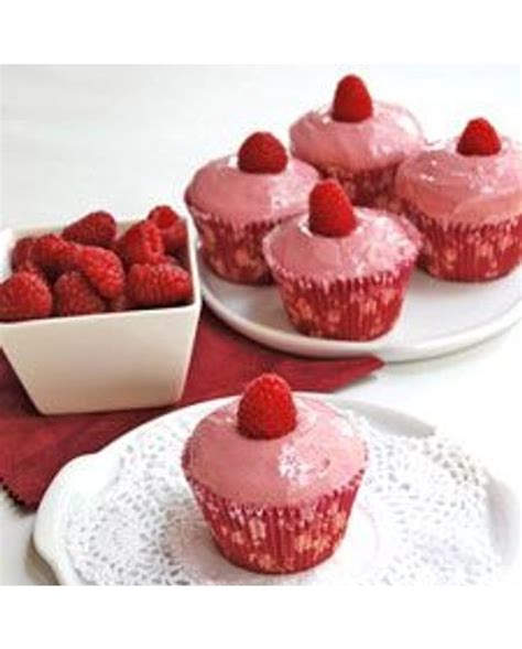 Cupcakes sans gluten glaçage aux framboises pour 12 personnes