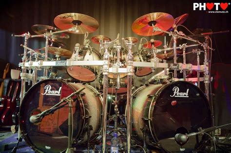 Pin By Court Heckman On Drum Kit Pearl Drums Drum Kits Drums