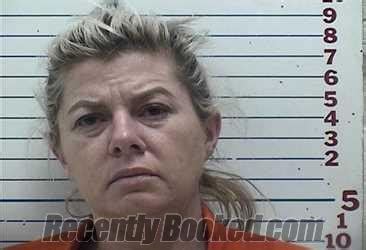 Recent Booking Mugshot For LAUREN NICOLE PEEL In Comanche County