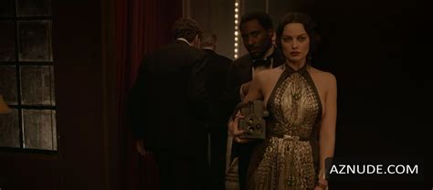 MARGOT ROBBIE Nude AZNude