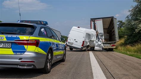 Schwerer Unfall Auf A Bei Erfurt