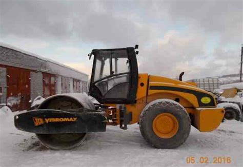 Каток вибрационный JCB vibromax VM200D