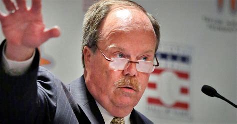 Father of dead son urges Congress on steroids education