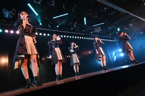 「akb48劇場17周年特別記念公演」の様子。 C Akb48 Akb48が声出しokの春コンサートを2days開催、2日目はチーム8活動