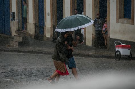 Defesa Civil De Ouro Preto Faz Alerta De Tempestade Severa Para Este