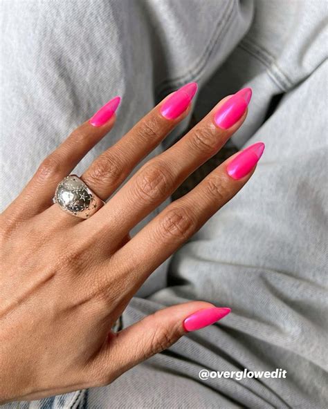 Barbie Jelly Hot Pink Chrome Nails Spring Nails Pink Nails Pink Nail Art Spring Trend Nail