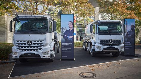 Mercedes Benz Delivers 41 Arocs Trucks To Ukraine GAU