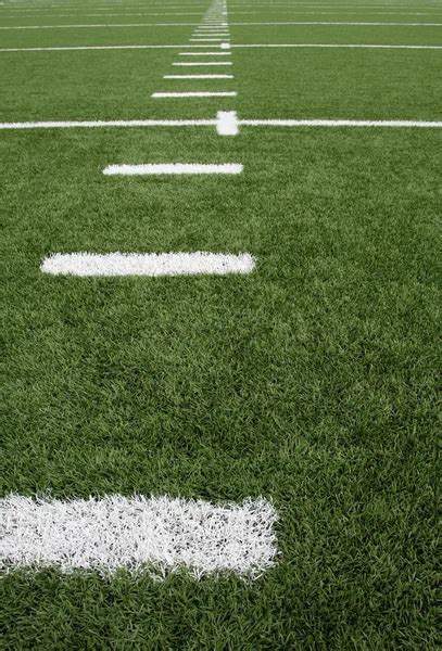 American Football Field Yard Lines Stock Photo by ©33ft 6926435