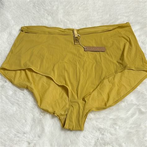 Skims Intimates Sleepwear Nwt Skims Soft Smoothing Cheeky Bikini Poshmark