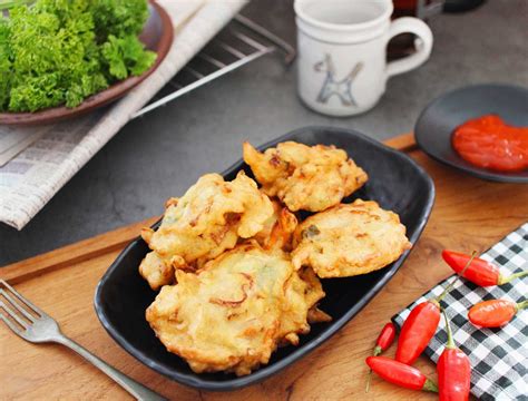 Bakwan Sayur: Deep Fried Vegetable Fritters - Cook Me Indonesian