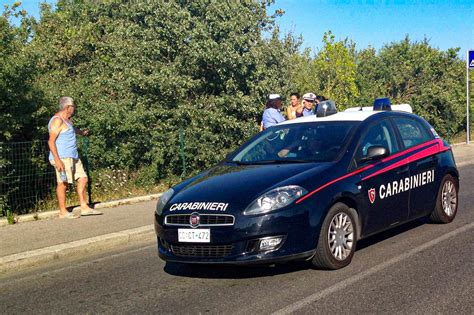 Incidente Serramazzoni Auto Contro Un Traliccio Dell Enel Gravissimo