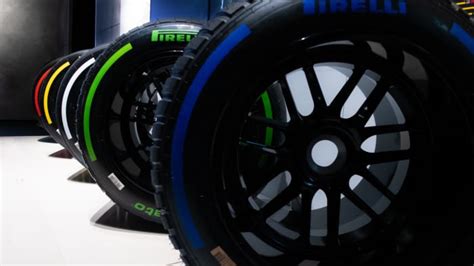 The Ultimate Guide to F1 Tires - AxleAddict