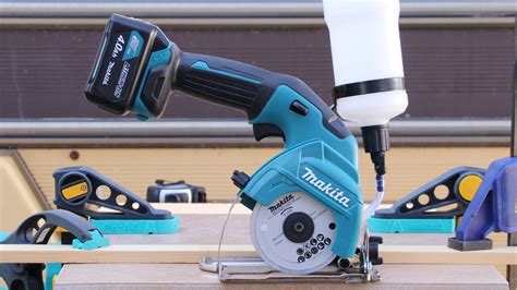 Makita Cc301d Wet Type Glass And Ceramic Tiles Cutter 12v Max Cxt Test Youtube