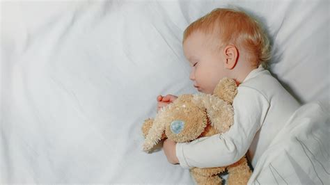 Sleep Training A 1 Year Old Tips From The Sleep Expert