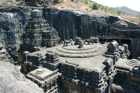 kailasa temple ellora caves      wonders  world