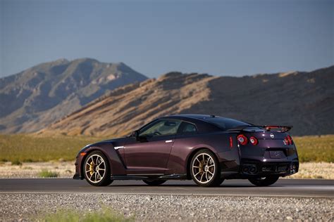 het  nu officieel de nissan gt   dood autoblognl