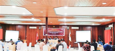 Libatkan 4 Narasumber, KPU Raja Ampat Gelar Rapat Koordinasi Tahapan ...
