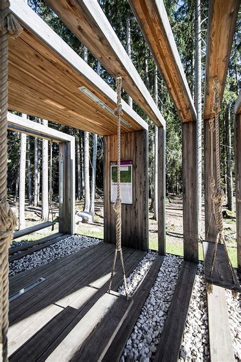 Noa Builds Swinging Frames Installation From Wooden Posts