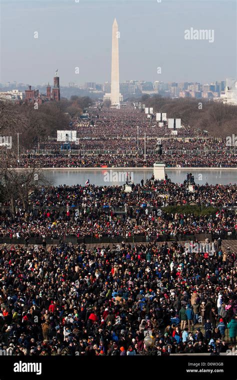 Obama inauguration 2009 speech hi-res stock photography and images - Alamy