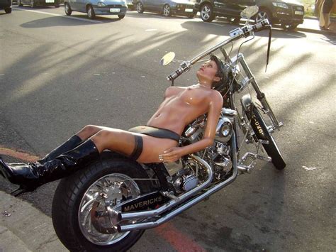 Great Naked Chicks On Motorcycles