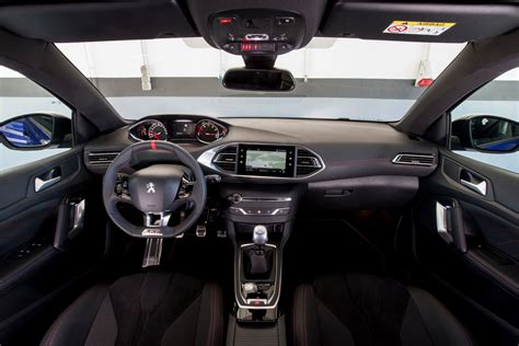 Peugeot 308 GTi 2017-2018 - фото, цена, характеристики нового Пежо 308 ГТИ