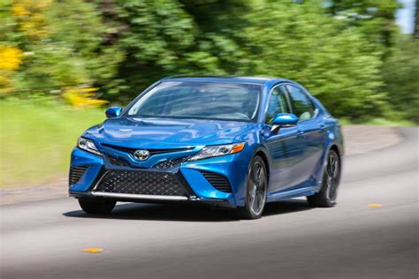 2018 Toyota Camry Viii Xv70 20 150 Cv Automatic Ficha Técnica Y