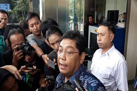 KPK Periksa Politikus PDIP Utut Adianto Di Kasus Suap Rektor Unila