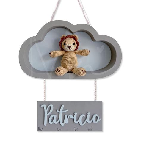 NUBE GRIS CON LEONCITO LETRERO PARA BEBÉ Momentos Newborn