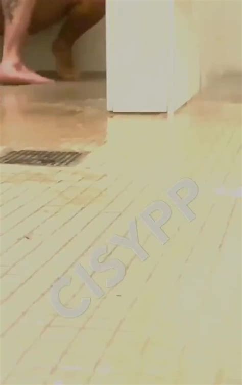 Sex In Public Shower ThisVid