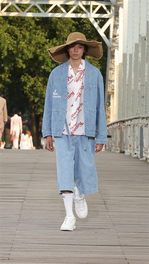 Kenzo Spring Men S Fashion Show The Impression