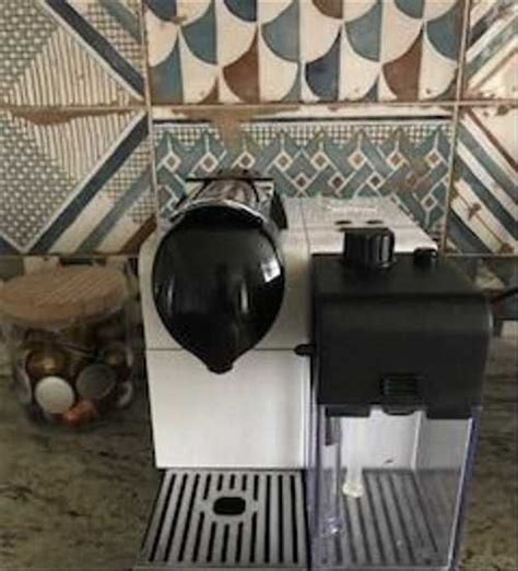 Кофемашина Nespresso Delonghi с капучинатором | Festima.Ru - Мониторинг ...