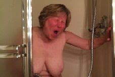 MarieRocks Masturbating Mature MILF Water Jet Masturbation Part 1 MP4