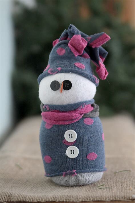 A Holiday Craft Tradition Easy Sock Snowmen Its Always Autumn