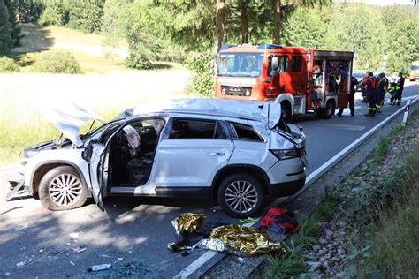 Unfall Zwischen J Gerhaus Und Schwarzenberg Skoda Berschl Gt Sich