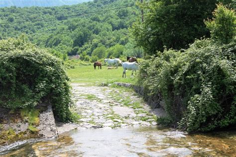 Selo Utrg I Etnja Dolinom Rijeke Oraov Tice Jasnina Putovanja