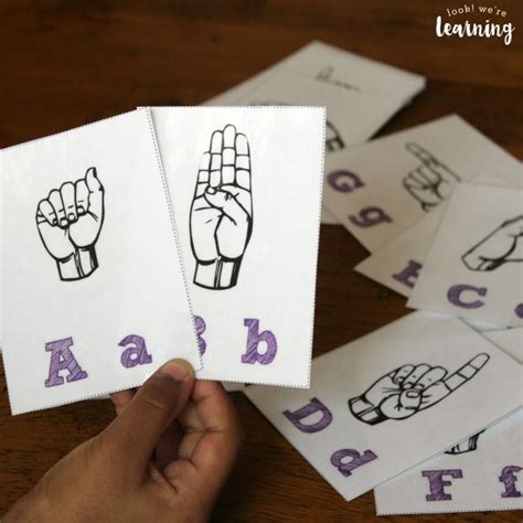 Free Printable Sign Language Alphabet Flashcards - Look! We're Learning!