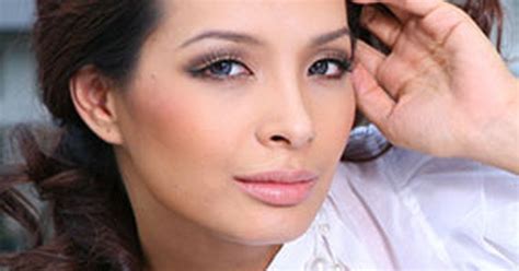 Thúy Hạnh Ảnh nude của Ngọc Quyên làm người xem tức mắt