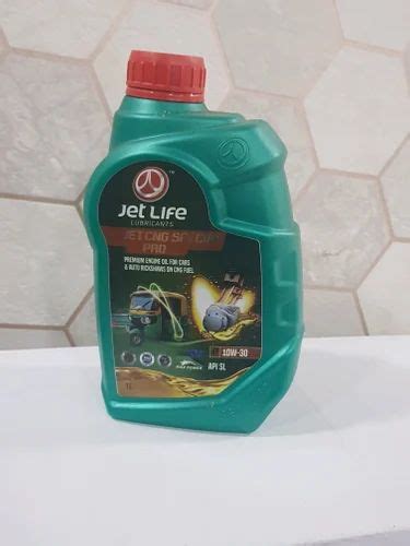 W Jet Life Premium Pro Semi Synthetic Stroke Bike Engine Oil