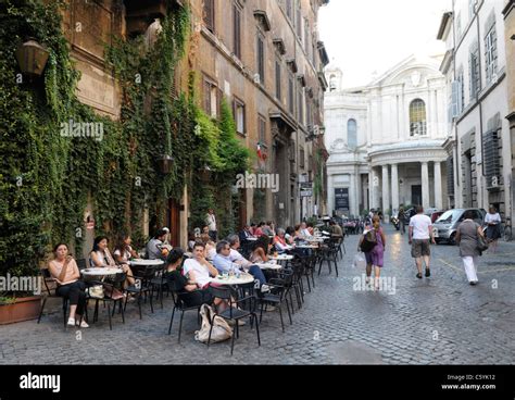 Rome Cafe Stock Photos And Rome Cafe Stock Images Alamy